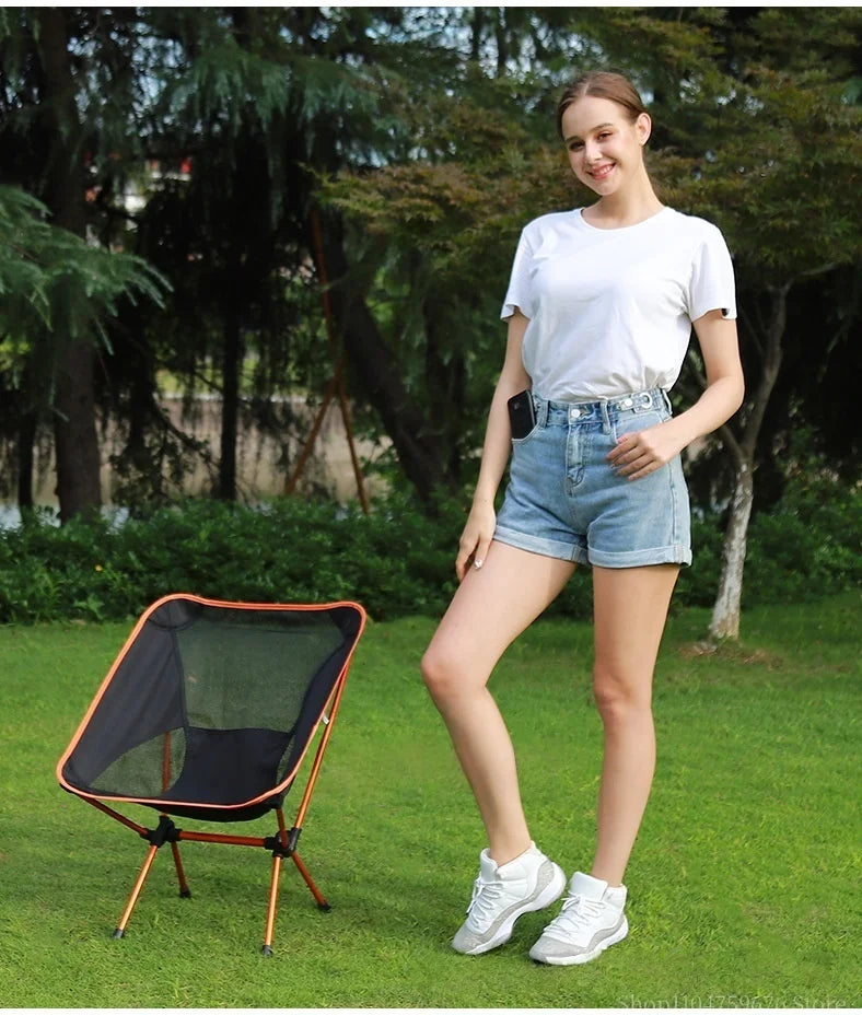 Outdoor moon chair, super portable folding camping