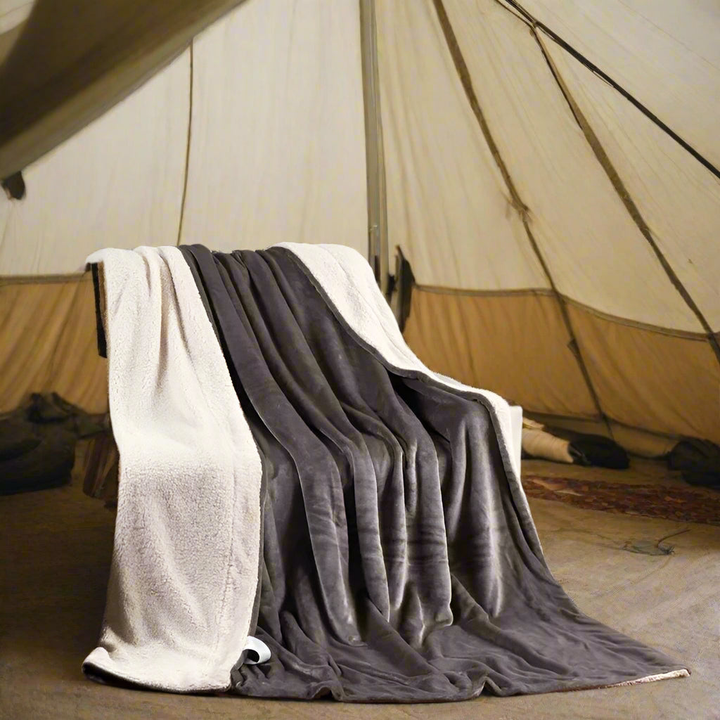 Wool Throw Blanket Keep Warm Winter Bed Blankets Double Sided Queen Duvet Cover Camping Double Bed Cover Bedspread on the Bed